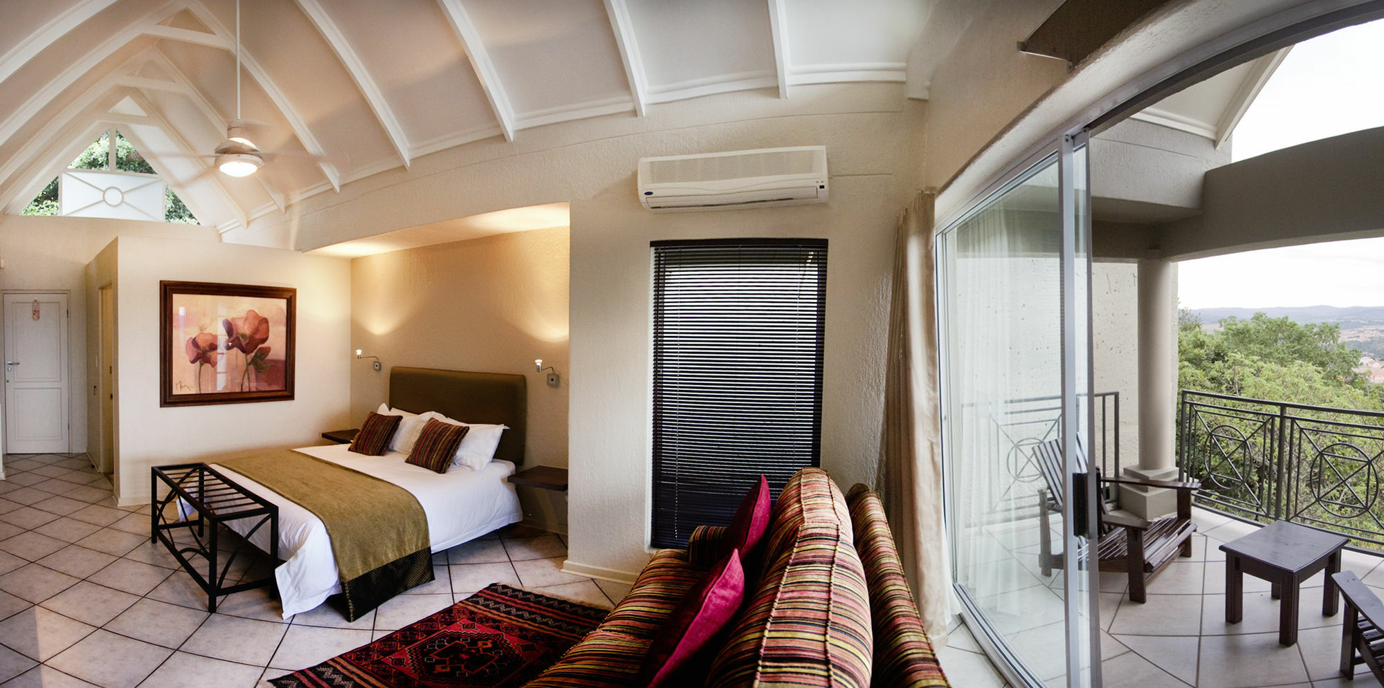 Loerie'S Call Guesthouse Mbombela Exterior photo