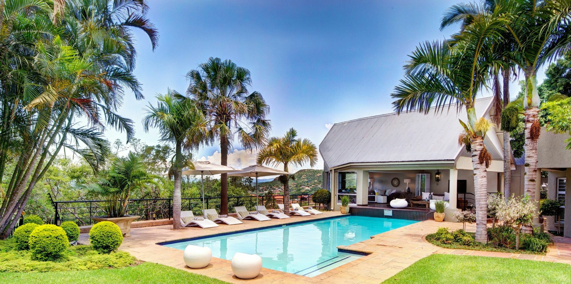 Loerie'S Call Guesthouse Mbombela Exterior photo